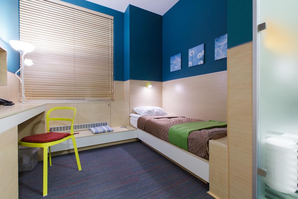 Hotel Sleeport Dniepropietrowsk Pokój zdjęcie