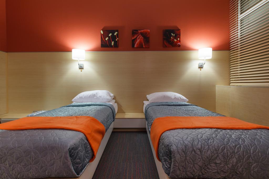 Hotel Sleeport Dniepropietrowsk Pokój zdjęcie